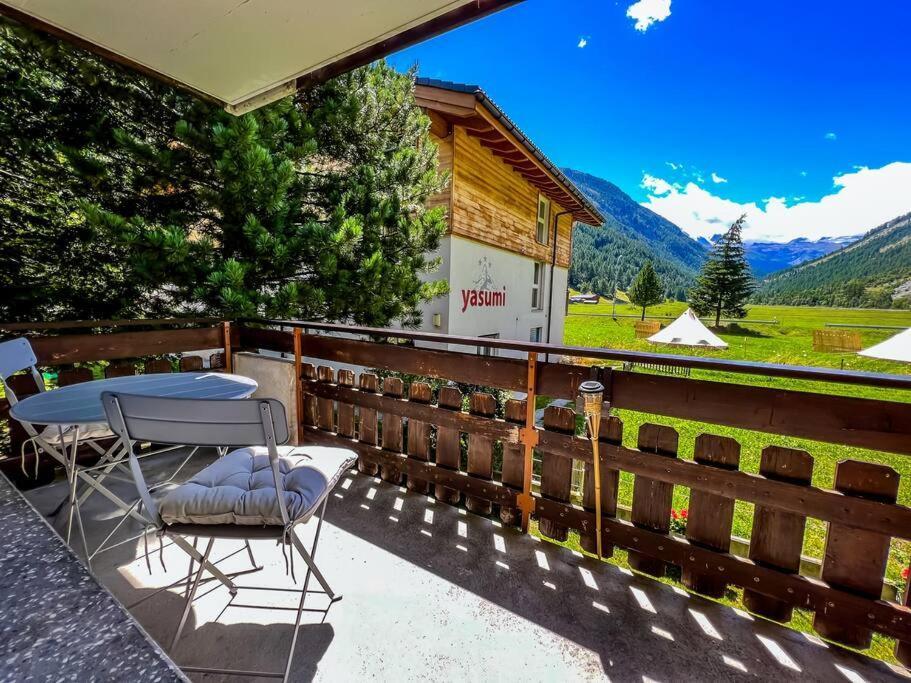 Panorama Apartment For 4 Near Zermatt Täsch Dış mekan fotoğraf